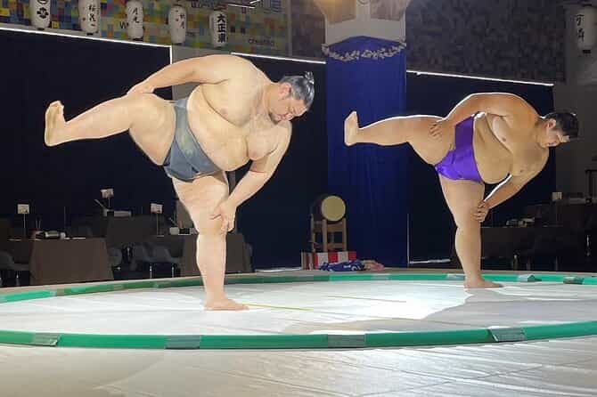 Tour: Osaka Sumo Show and Kimono Haori Experience