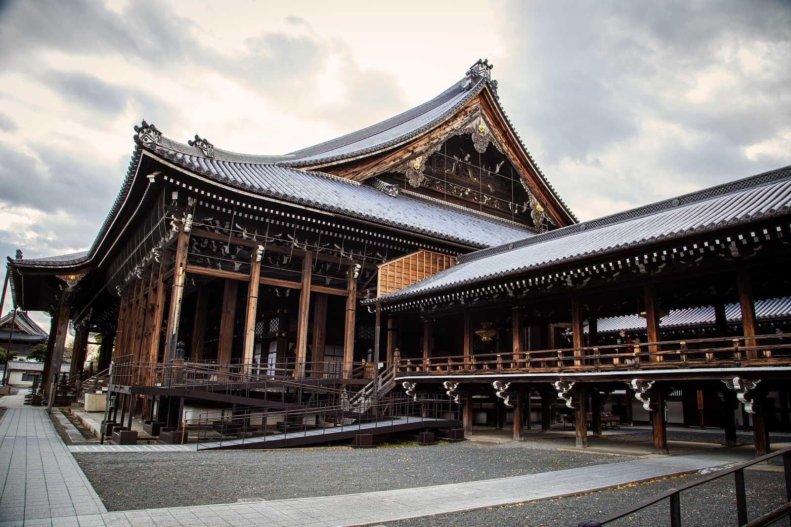 Romancing Japan Nishi Honganji Temple: A Hidden Buddhist Treasure in Kyoto